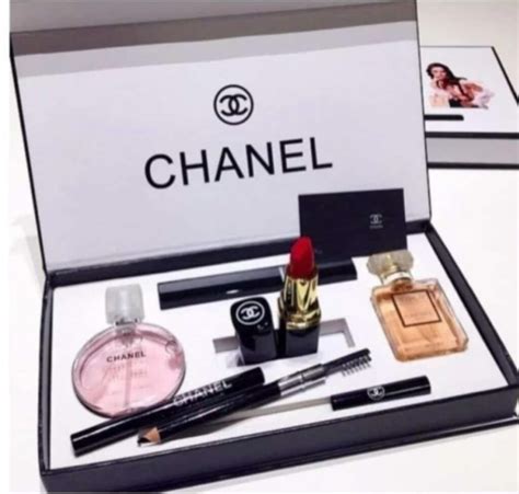 chanel cofanetti regalo|CHANEL Perfume Gift Sets .